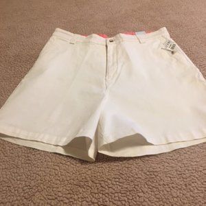 Mountain Lake Women's shorts Size 16 NWT